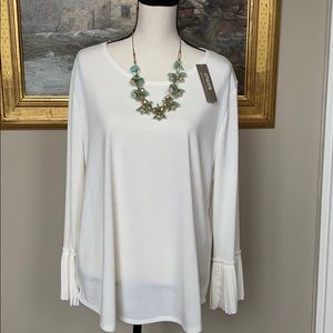 Chico’s Winter White pleated detail top